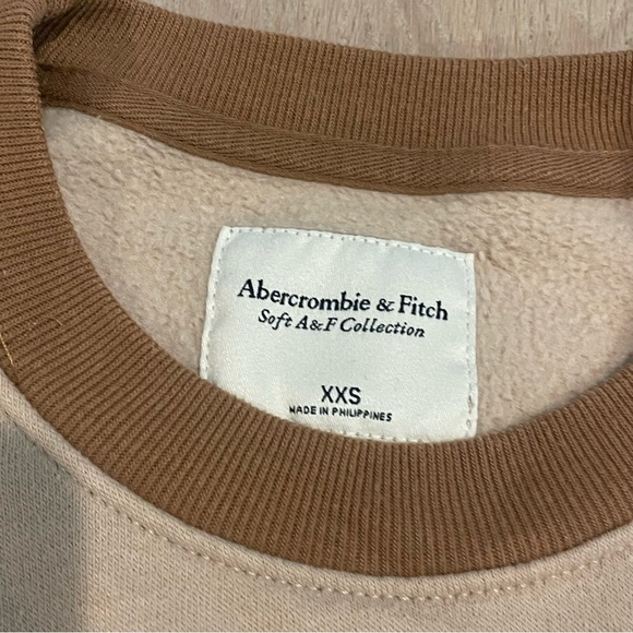 Abercrombie color block cropped sweatshirt - Picture 2 of 3